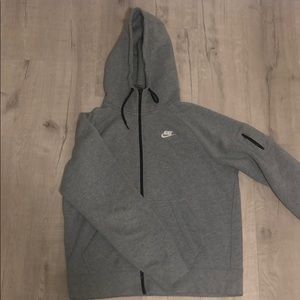 Men’s (L) Nike Zip Hoodie